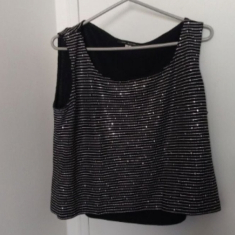 St. John Sparkly Bling Rhinestone Sleeveless Top Sz 16